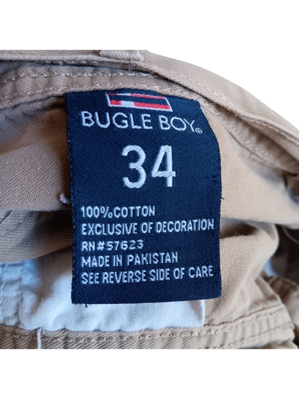 Vintage Bugle Boy Cargo Shorts Medium 34 Beige Cotton With Pockets Y2K
